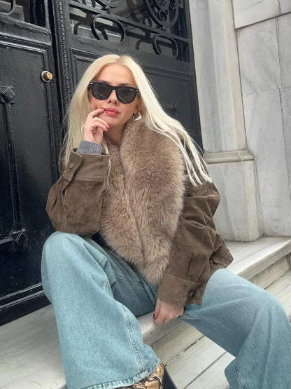 Women’s Double-Breasted Faux Fur Collared Short Jacket